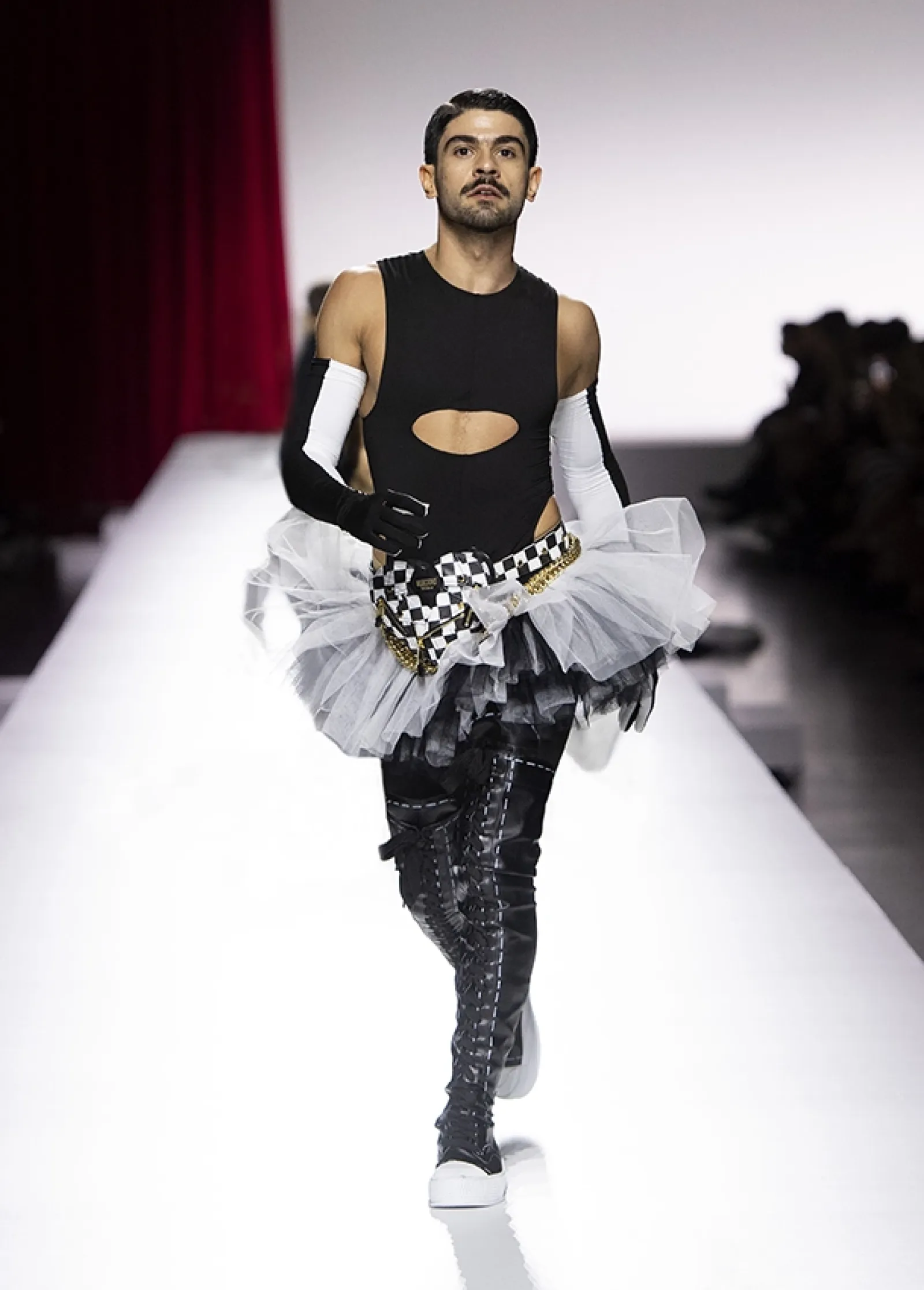 Moschino Donna SS24 - IMG 0