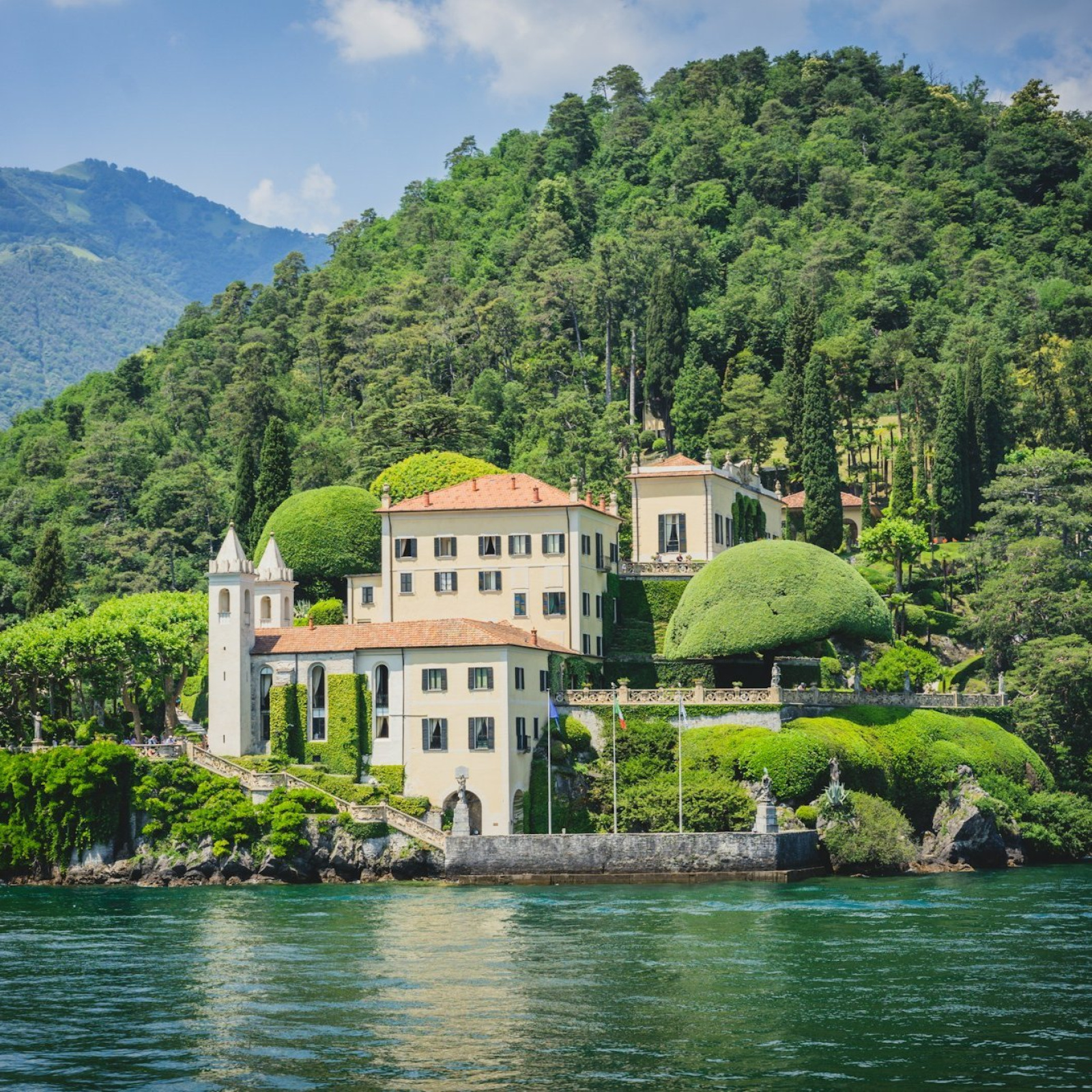 Sur le lac de Côme, cinq villas se réservent avant la saison