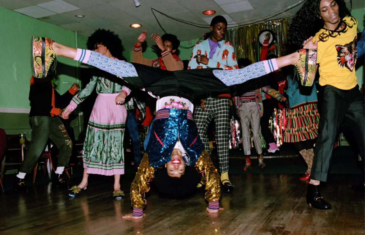 La danse est l’expression d’une liberté intense avec un son disco qui unie sur le dancefloor tous les genres et des publics diversifiés - IMG 7